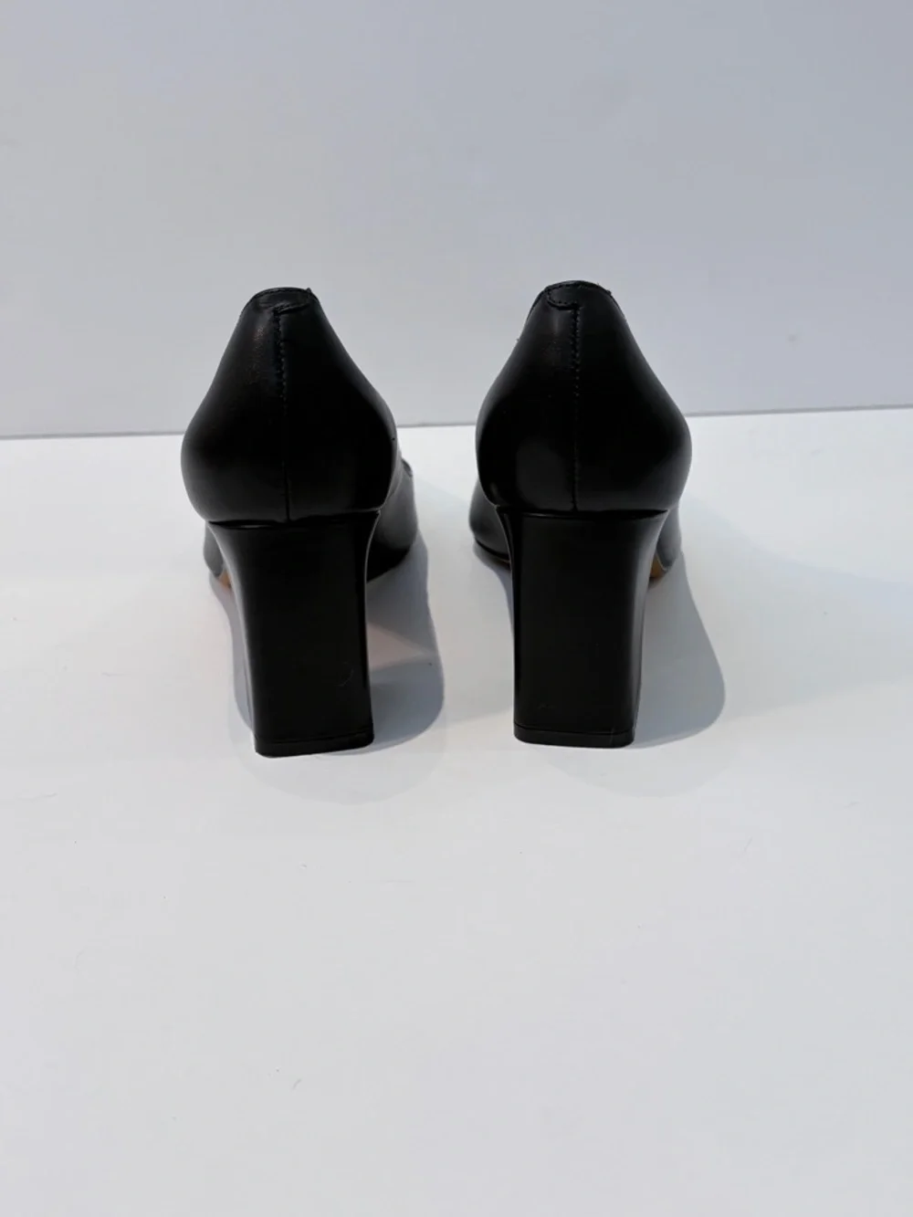Marc Fisher Black Pointed-Toe Leather Pumps - Picture 5 of 8
